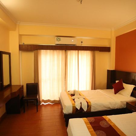 Hotel Eco Tree Pokhara Bagian luar foto