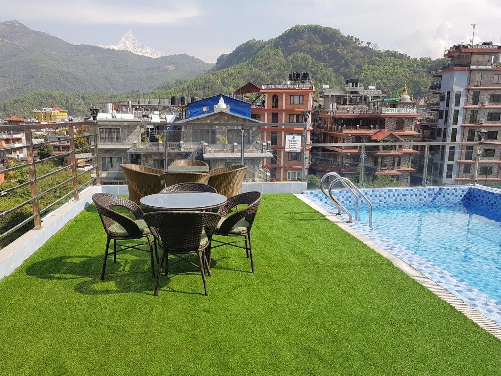 Hotel Eco Tree Pokhara Bagian luar foto